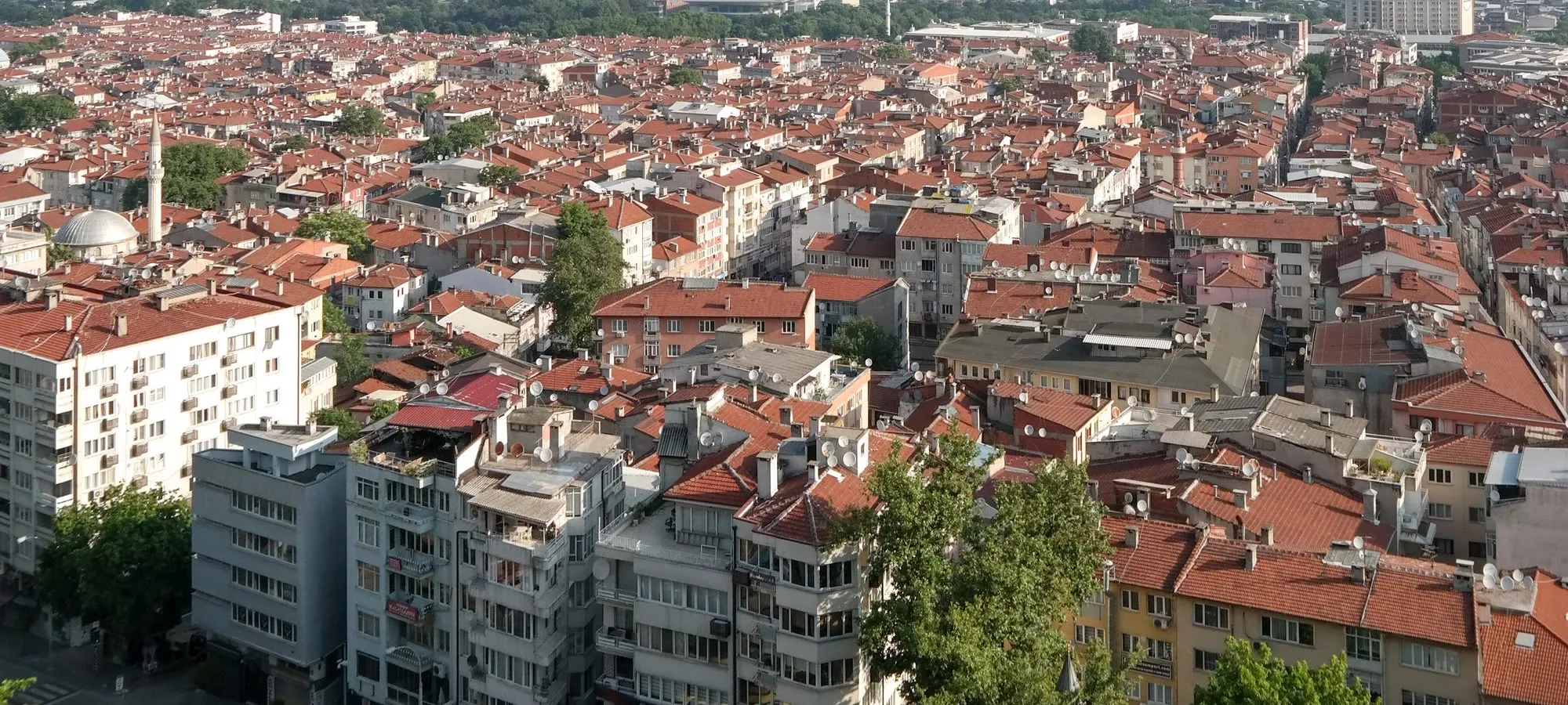 Bursa'nın kiremit çatılı genel görünümü